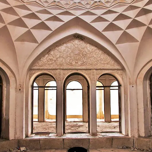 عمارت شترگلو